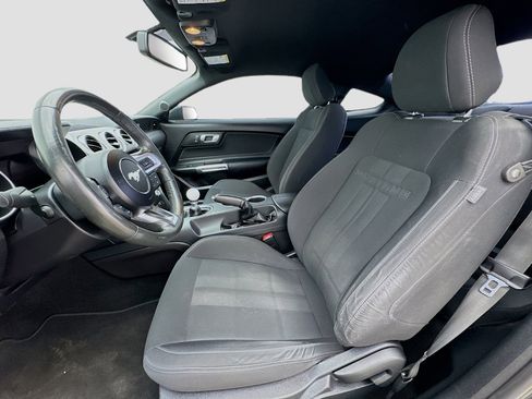 Used 2019 Ford Mustang GT RWD image 13