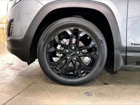 Used 2021 GMC Terrain SLT w/ Infotainment Package II image 11