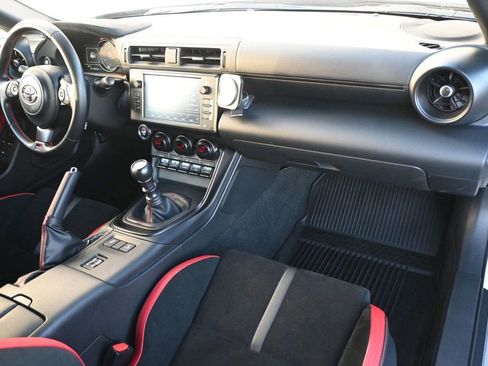 Used 2024 Toyota GR86 TRUENO Edition image 12