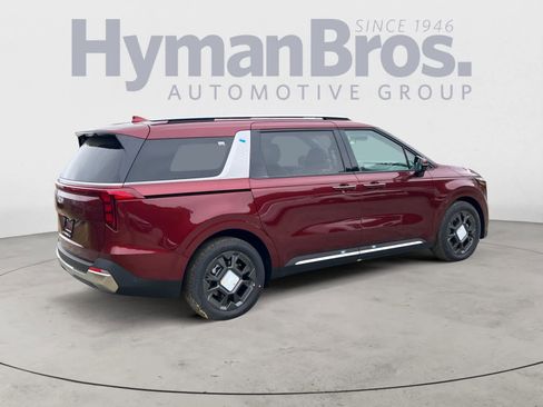 New 2026 Kia Carnival SX FWD image 3