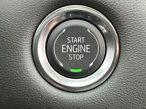 New 2026 GMC Canyon Elevation w/ Convenience Package image 17