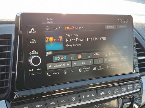 Used 2025 Honda Odyssey EX-L image 17