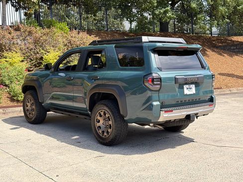 Used 2025 Toyota 4Runner Trailhunter AWD/4WD image 5