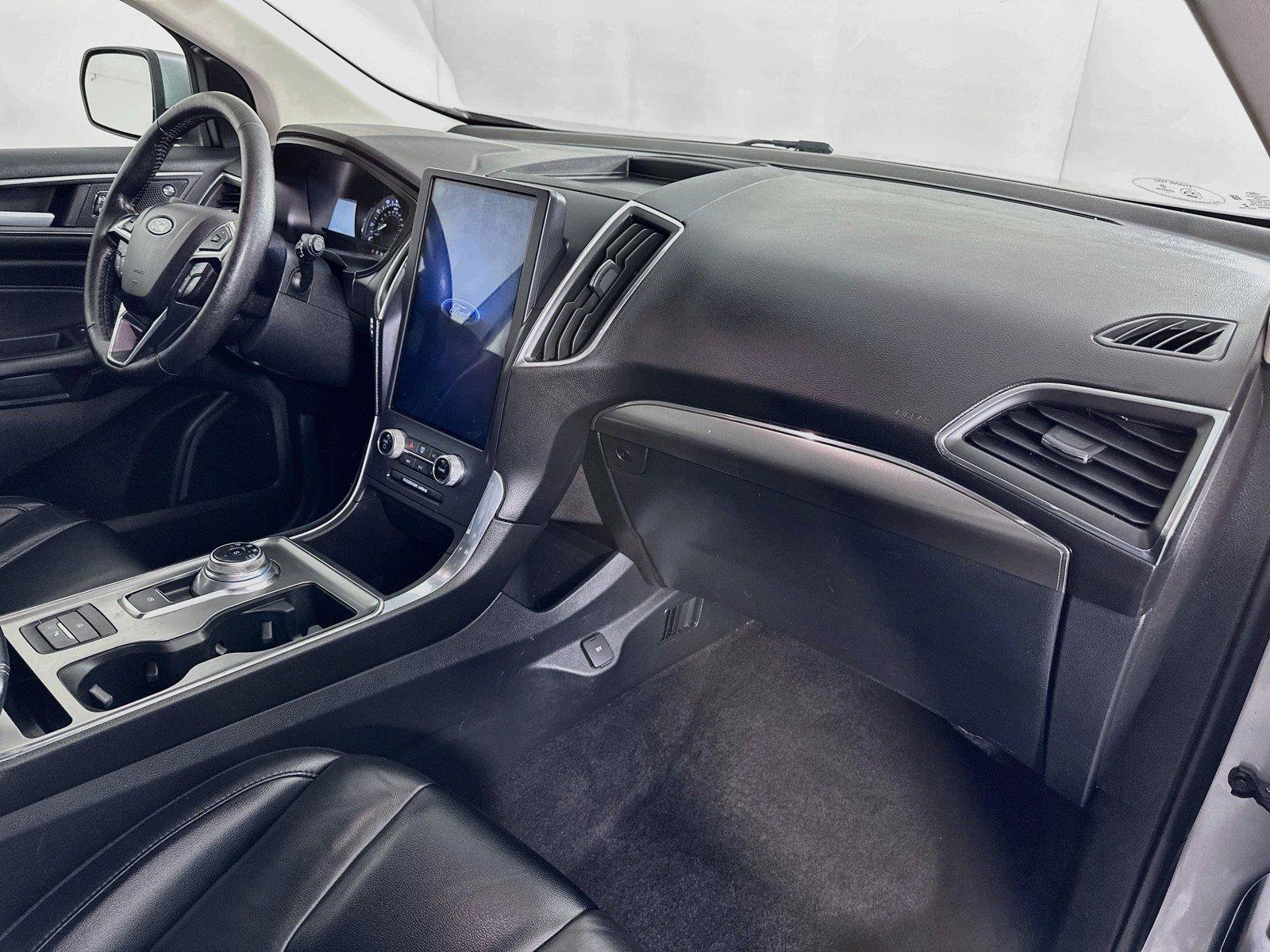 Used 2022 Ford Edge Titanium AWD/4WD image 28