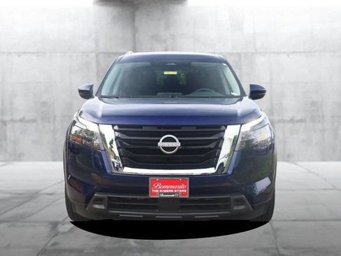 Certified 2025 Nissan Pathfinder SV AWD/4WD image 4