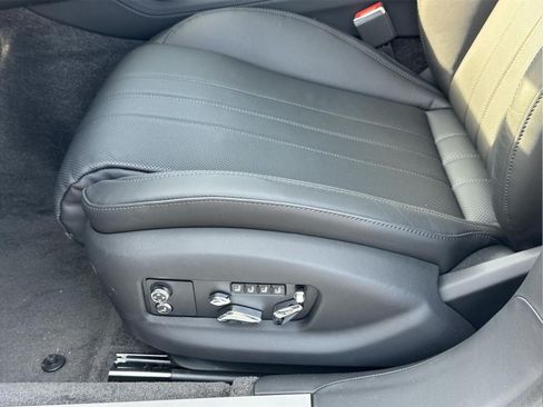 New 2026 Bentley Flying Spur Plug-In Hybrid AWD/4WD image 16
