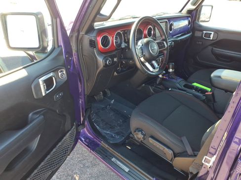 Used 2023 Jeep Wrangler Rubicon w/ LED Lighting Group image 6