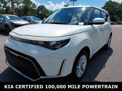 Certified 2025 Kia Soul LX w/ LX Technology Package