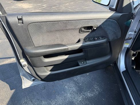 Used 2005 Honda CR-V EX image 44