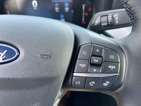 New 2025 Ford Maverick XLT w/ XLT Luxury Package image 17