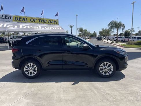 Used 2024 Ford Escape Active AWD/4WD image 9