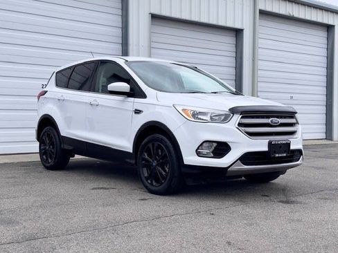 Used 2019 Ford Escape SE AWD/4WD image 4