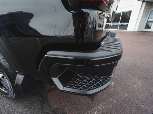 Used 2022 GMC Sierra 1500 Elevation image 44