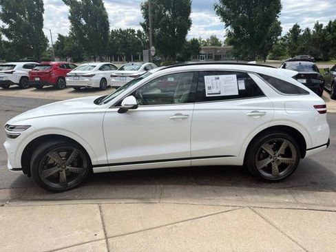 Used 2025 Genesis GV70 3.5T Sport w/ Sport Advanced Package AWD/4WD image 4
