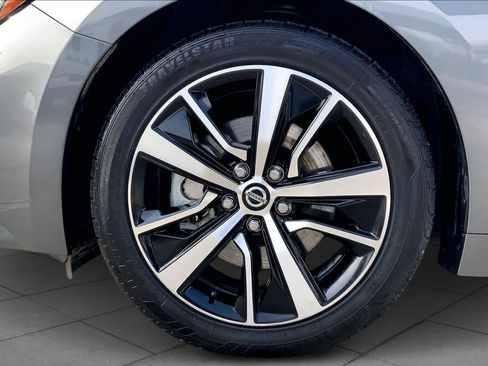Used 2022 Nissan Maxima SV w/ Floor Mat Group image 11