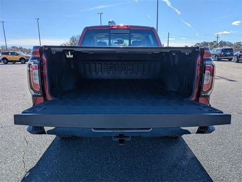 Used 2018 GMC Sierra 1500 SLT image 33