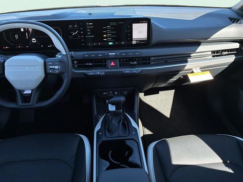New 2025 Kia K4 GT-Line Turbo w/ GT-Line Premium Package FWD image 15
