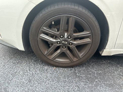 Used 2020 Kia Forte GT-Line image 10