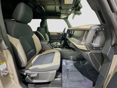 Used 2025 Ford Bronco Big Bend image 29