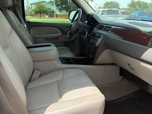 Used 2014 Chevrolet Tahoe LT w/ All-Star Edition AWD/4WD image 19