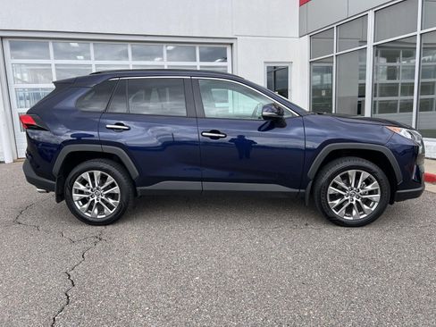 Used 2020 Toyota RAV4 Limited w/ Limited Grade Weather Package AWD/4WD image 6