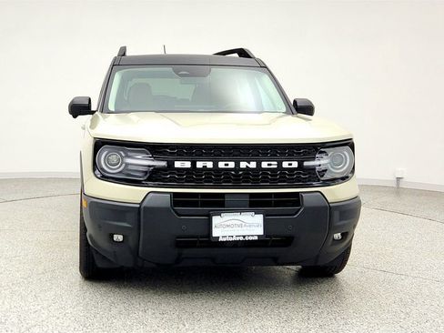 Used 2025 Ford Bronco Sport Outer Banks w/ Outer Banks Tech Package+ image 2