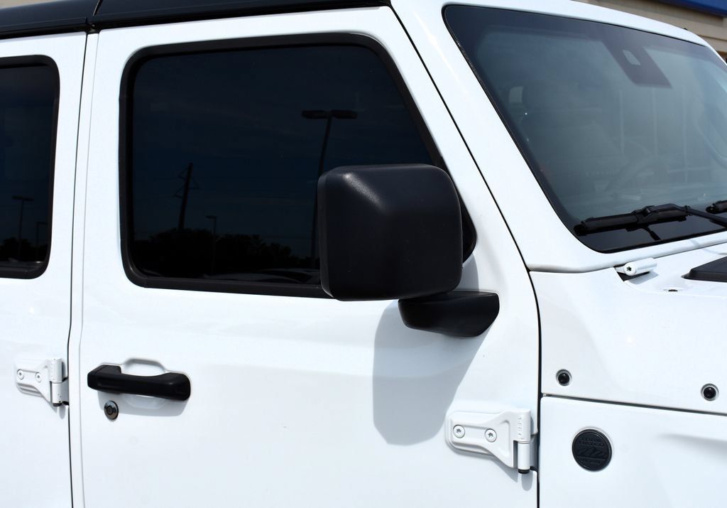 Used 2025 Jeep Gladiator Sport AWD/4WD image 8
