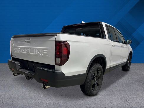New 2026 Honda Ridgeline Black Edition image 4
