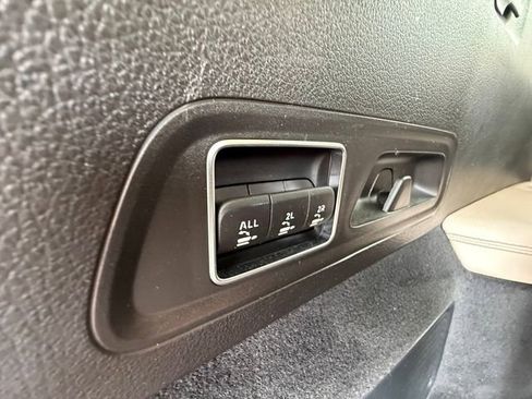 Used 2022 Mercedes-Benz GLS 450 4MATIC image 34