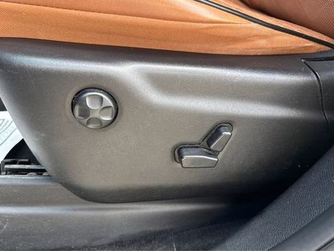 Used 2013 Jeep Grand Cherokee Overland w/ Advance Technology Group image 18