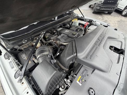 Used 2022 RAM 5500 Tradesman AWD/4WD image 15