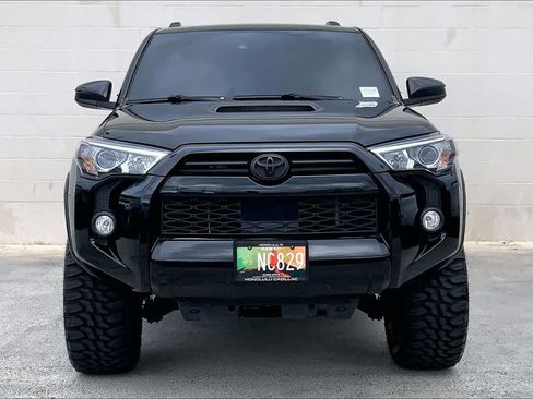 Used 2020 Toyota 4Runner TRD Off-Road AWD/4WD image 6