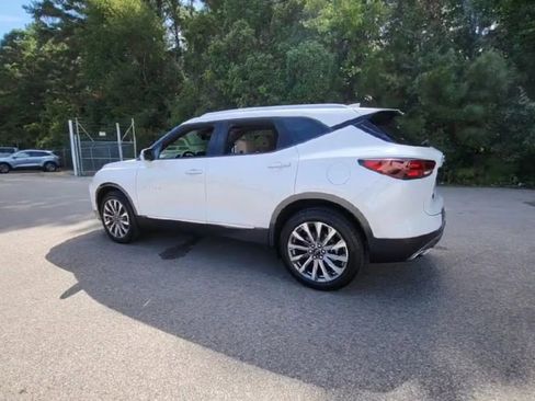 Certified 2025 Chevrolet Blazer Premier w/ Driver Confidence II Package image 3