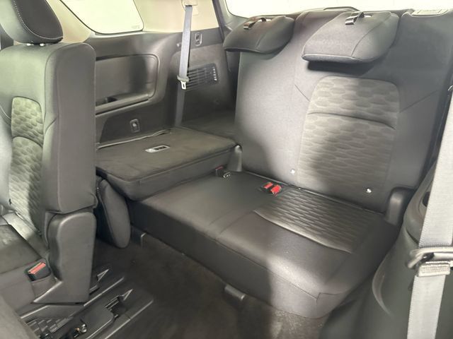 Used 2025 Nissan Pathfinder SV AWD/4WD image 23