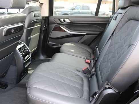 Used 2023 BMW X7 xDrive40i w/ Executive Package AWD/4WD image 42