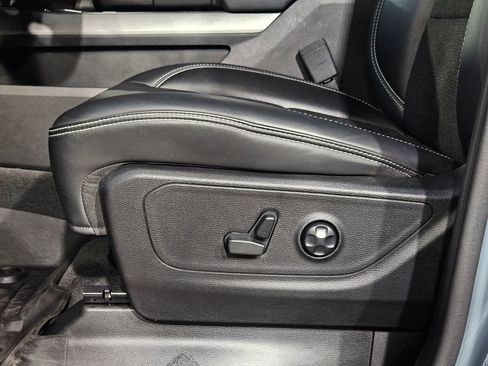 Used 2021 RAM 1500 Big Horn w/ Built-to-serve Edition image 23