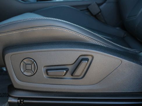 New 2025 Audi Q3 2.0T Premium image 32