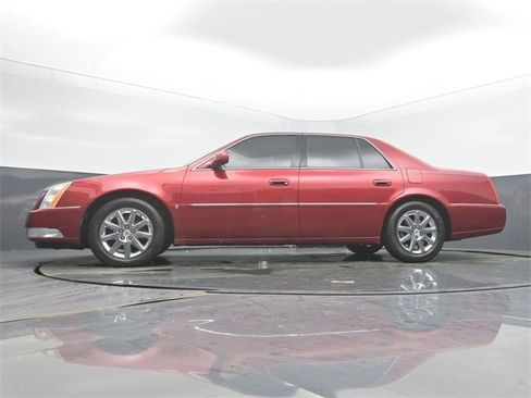 Used 2009 Cadillac DTS image 46