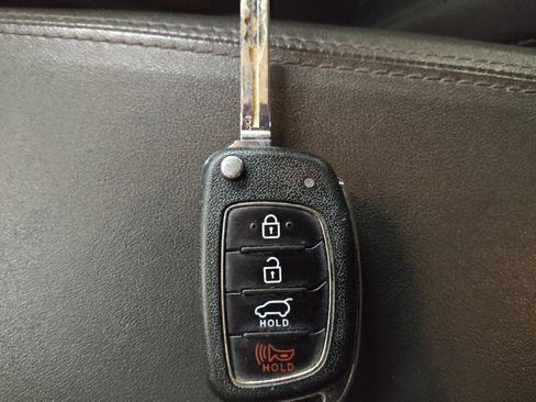 Used 2019 Hyundai Tucson SE FWD image 32