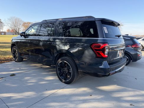 Used 2023 Ford Expedition Max Limited image 16