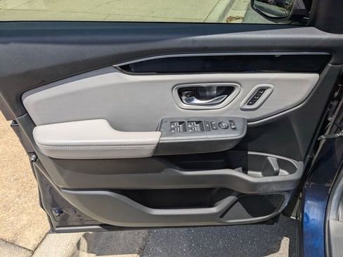 Certified 2024 Honda Pilot EX-L image 29