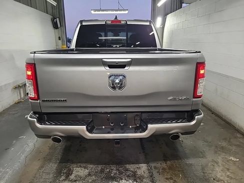Used 2022 RAM 1500 Big Horn AWD/4WD image 3