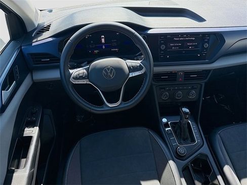 Used 2022 Volkswagen Taos SE image 20