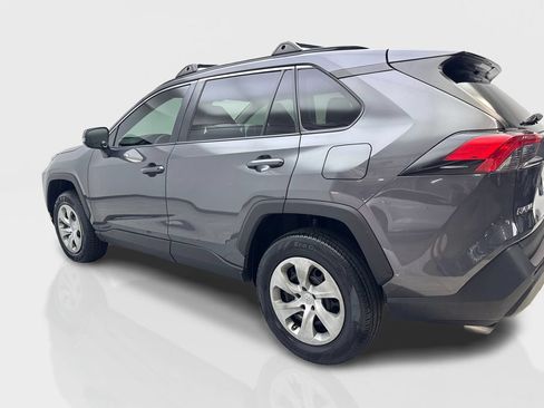 Used 2021 Toyota RAV4 LE FWD image 14