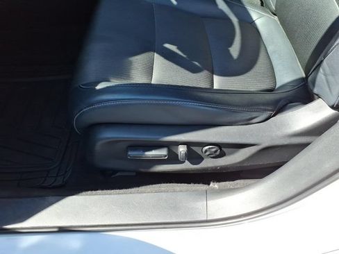 Used 2018 Honda Accord Sport image 5