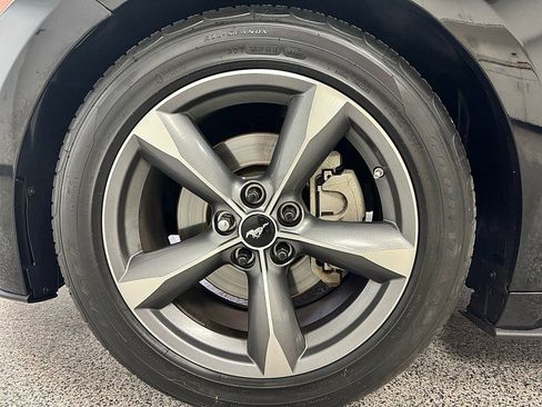 Used 2015 Ford Mustang Convertible w/ Equipment Group 051A RWD image 20