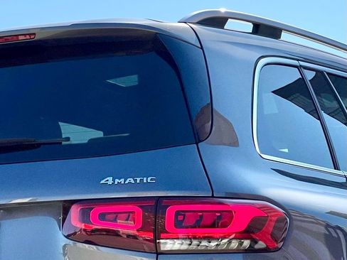 Certified 2022 Mercedes-Benz GLB 250 4MATIC image 9