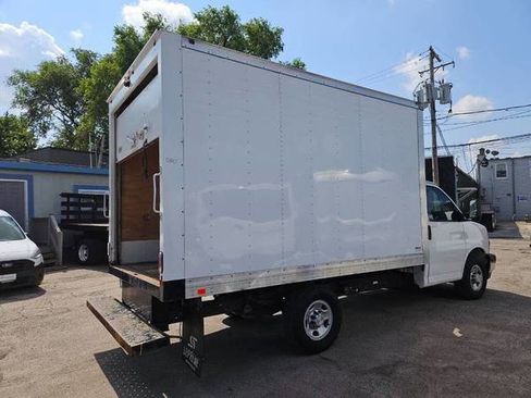 Used 2017 Chevrolet Express 3500 w/ RV Package image 3