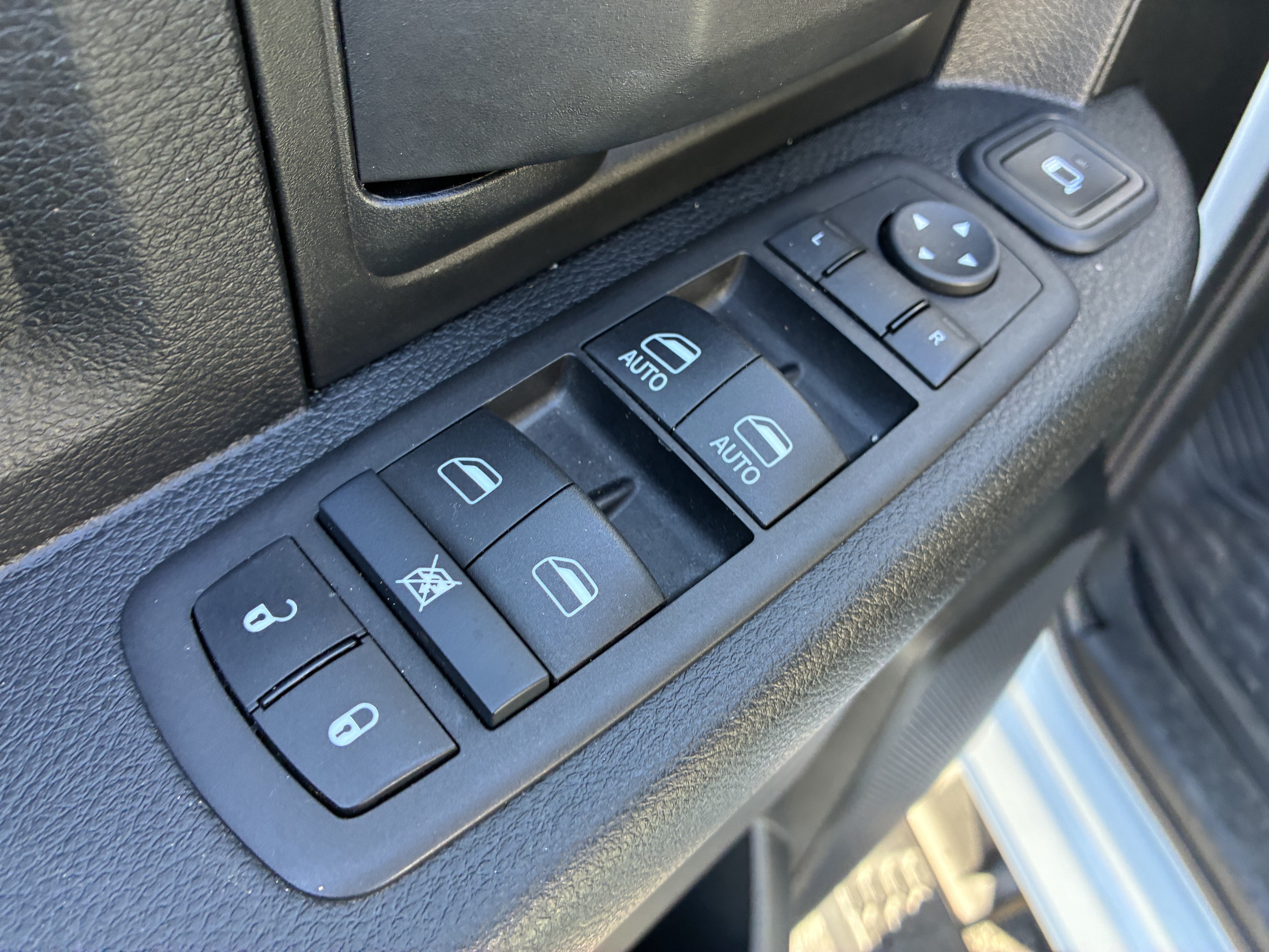Used 2024 RAM 2500 Tradesman w/ Safety Group AWD/4WD image 24