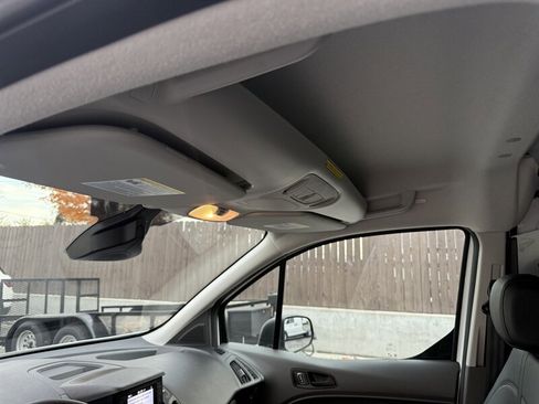 Used 2022 Ford Transit Connect XL image 27